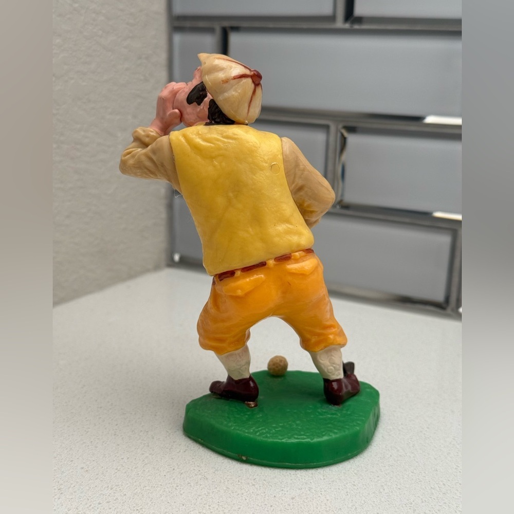 Vintage Golfer Cake Topper Figurine 1970s 1974 Plastic - Picture 5 of 11